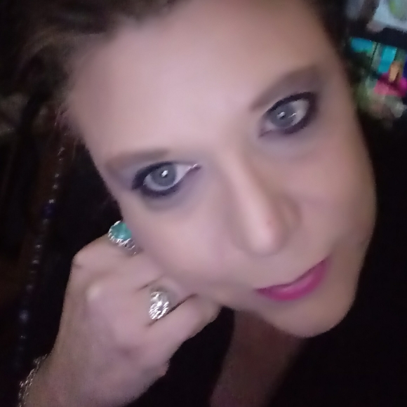 Meet your Posher, KaRon - Picture 7 of 7